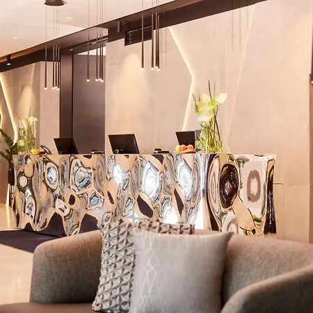 Hotel Hyperion 5*